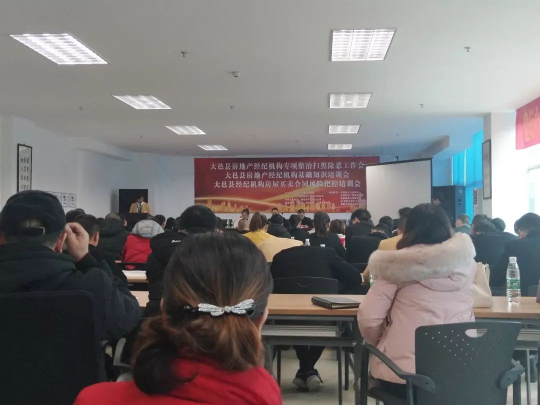 最新公积金提取代办中介上海方法分析(最方便真实的楚雄上海公积金代办提取业务方法)