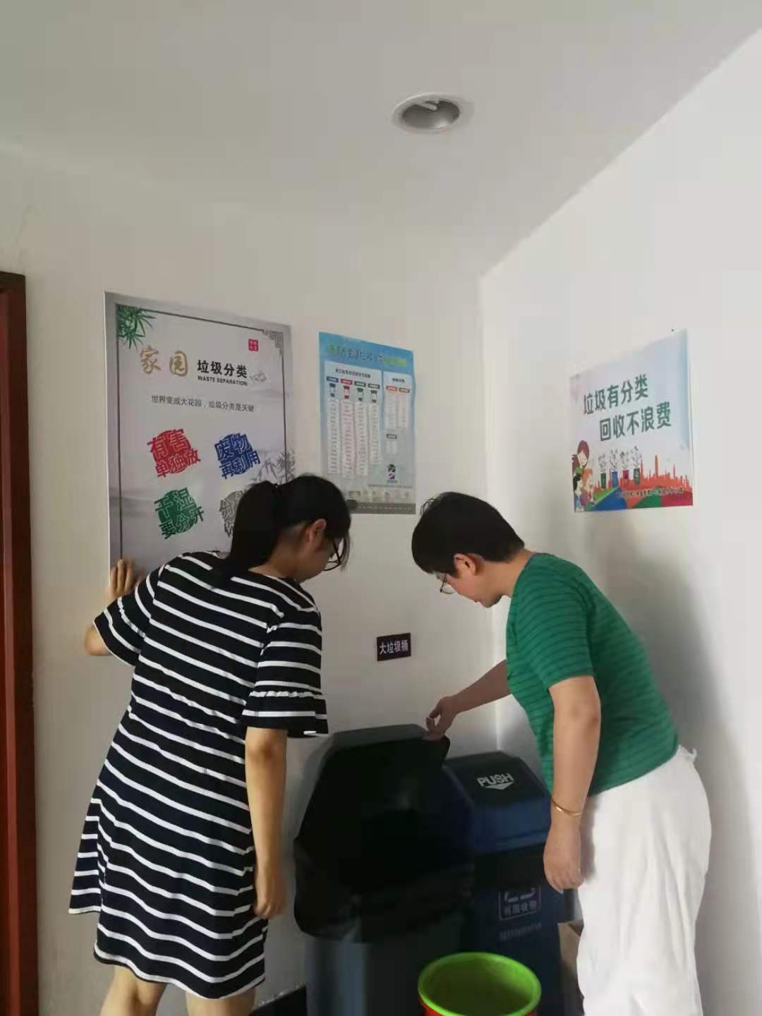 最新高价回收公积金卡联系方式方法分析(最方便真实的楚雄公积金回收本金是什么意思?方法)